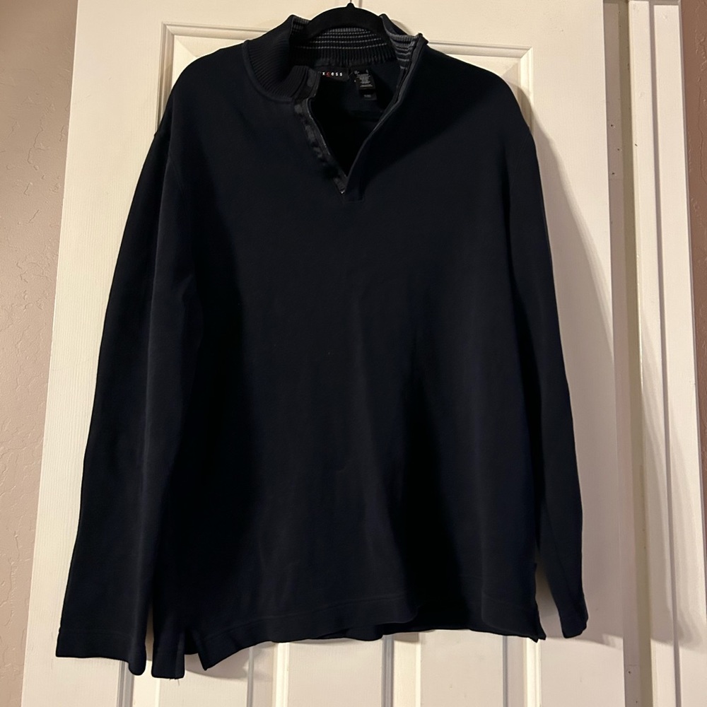 Axcess a Claiborne company men's sweatshirt size L navy blue